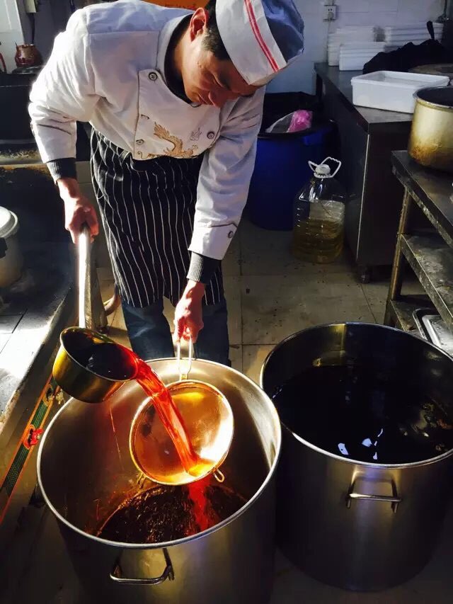 火锅.厨师:18681636808