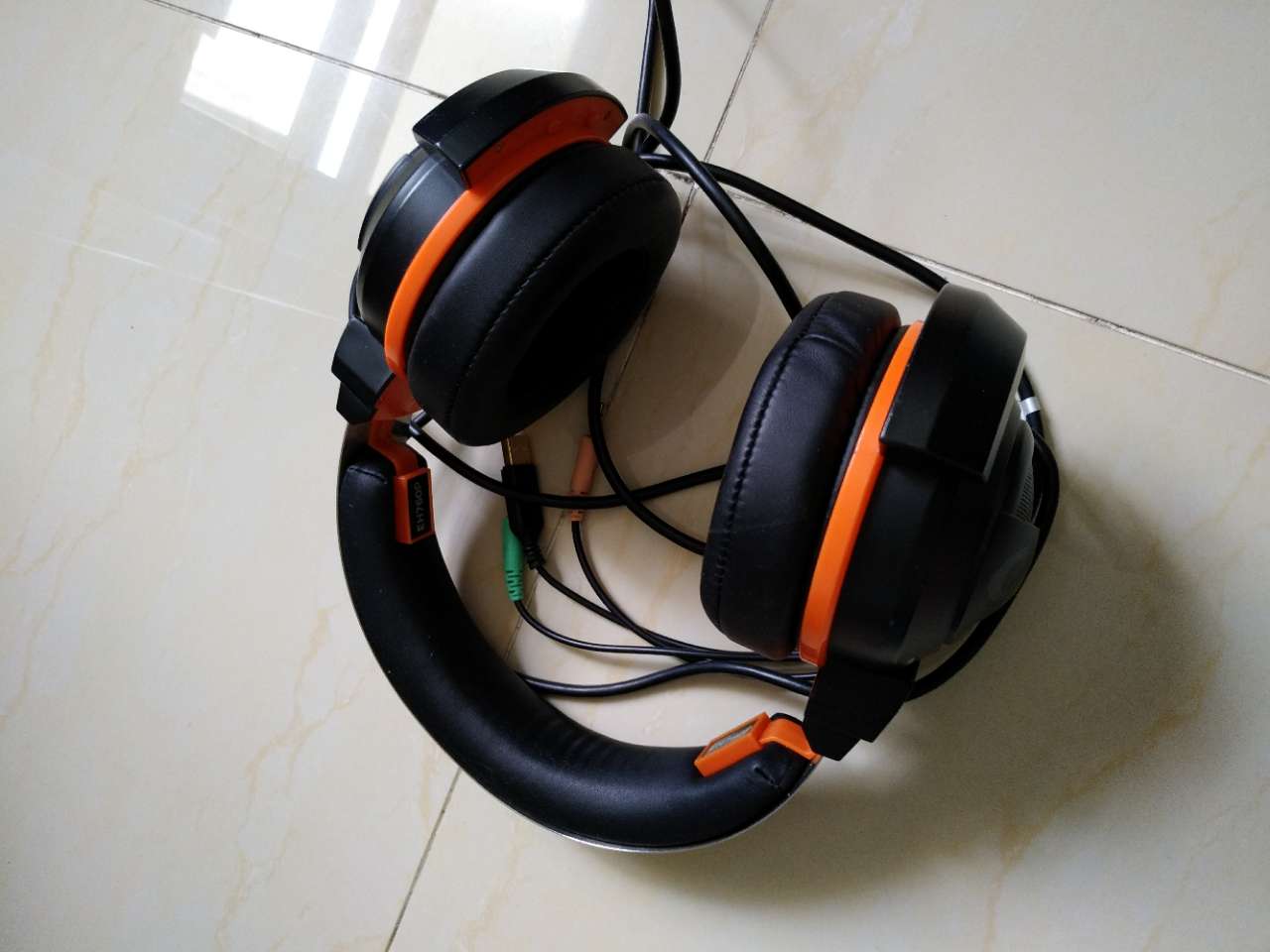 出让闲置达尔优电竞耳机!带震动!