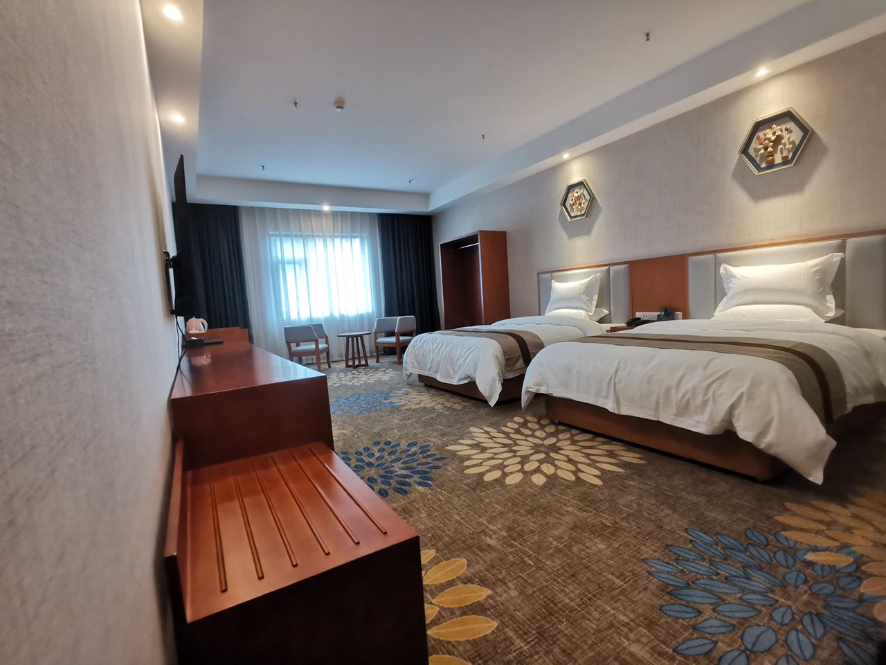 华丽丽豪酒店招聘客房服务员 - 江油集市