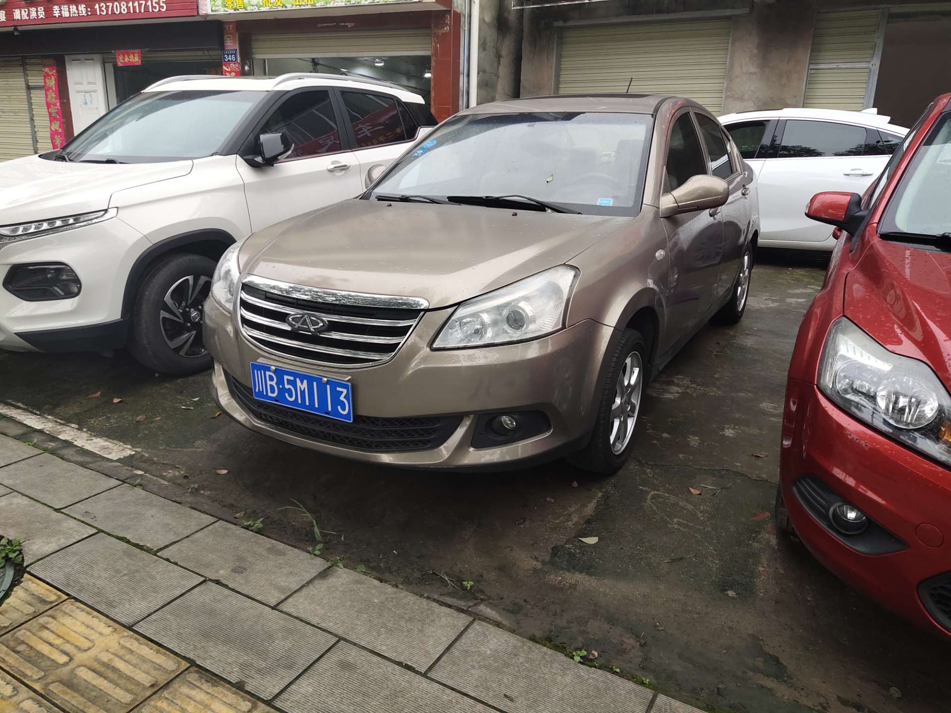 13年奇瑞e5手动天窗