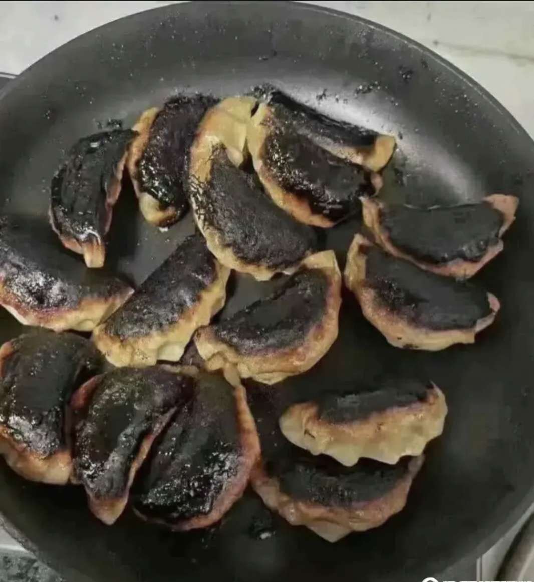 谁人愿意娶,我做一辈子饺子给他吃